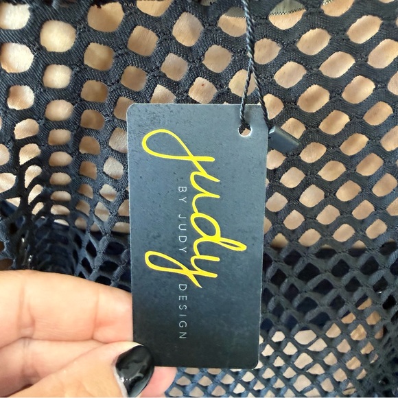 BLACK MESH TOP - Picture 5 of 6